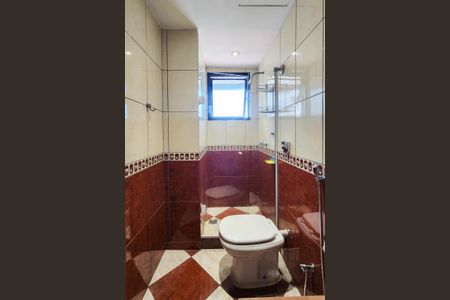 Apartamento para alugar com 85m², 2 quartos e 2 vagasBanheiro Social 