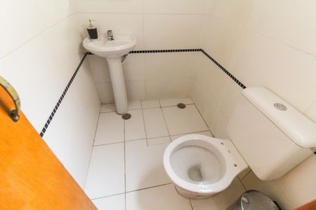 Casa de condomínio para alugar com 50m², 2 quartos e 1 vagaBanheiro da Suíte 1
