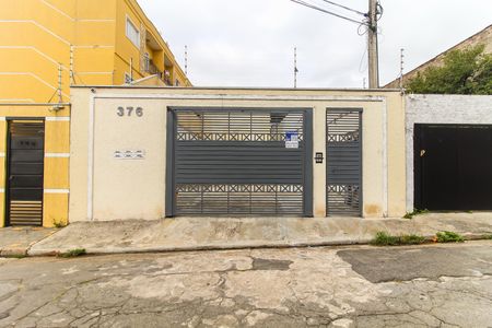 Casa de condomínio para alugar com 50m², 2 quartos e 1 vagaFachada + Placa
