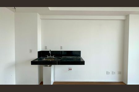 Cozinha de kitnet/studio para alugar com 1 quarto, 27m² em Pinheiros, São Paulo