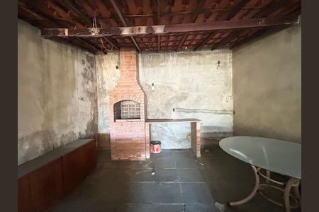 Casa para alugar com 200m², 2 quartos e 1 vagaChurrasqueira do terraço