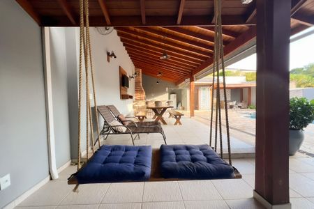 Casa de condomínio para alugar com 305m², 3 quartos e 5 vagasChurrasqueira