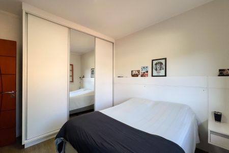 Casa de condomínio para alugar com 305m², 3 quartos e 5 vagasSuíte 3