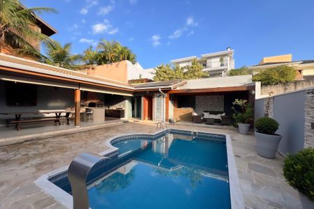Casa de condomínio para alugar com 305m², 3 quartos e 5 vagasPiscina