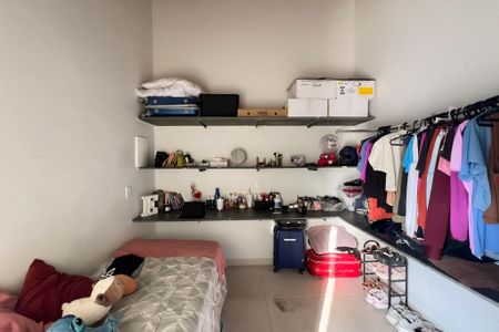 Casa de condomínio para alugar com 305m², 3 quartos e 5 vagasQuarto de despejo