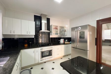 Casa de condomínio para alugar com 305m², 3 quartos e 5 vagasCozinha