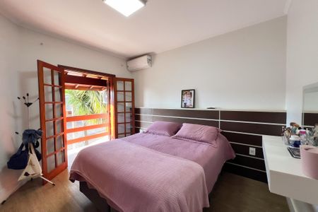 Casa de condomínio para alugar com 305m², 3 quartos e 5 vagasSuíte 1