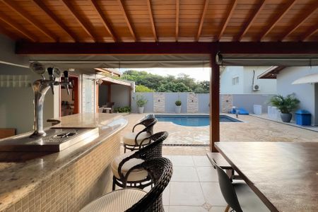 Casa de condomínio para alugar com 305m², 3 quartos e 5 vagasChurrasqueira