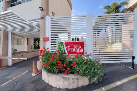 Casa de condomínio para alugar com 305m², 3 quartos e 5 vagasFachada e portaria