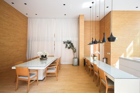 Apartamento à venda com 76m², 2 quartos e 2 vagas Apartamento à venda com 76m², 2 quartos e 2 vagasSalão de Festa