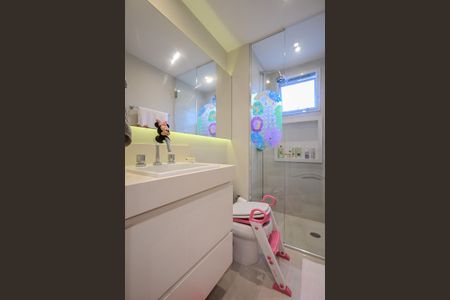 Apartamento à venda com 76m², 2 quartos e 2 vagasBanheiro Suíte 1