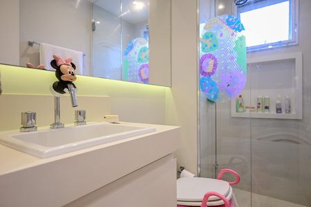 Apartamento à venda com 76m², 2 quartos e 2 vagasBanheiro Suíte 1