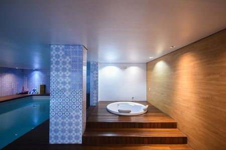 Apartamento à venda com 76m², 2 quartos e 2 vagas Apartamento à venda com 76m², 2 quartos e 2 vagasSpa