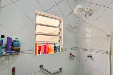Casa para alugar com 274m², 2 quartos e 3 vagasBanheiro Social