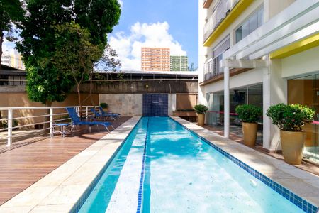 Apartamento à venda com 51m², 2 quartos e 1 vaga Apartamento à venda com 51m², 2 quartos e 1 vagaPiscina