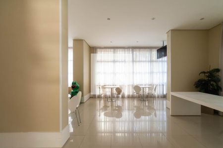Apartamento para alugar com 67m², 2 quartos e 1 vagaHall social