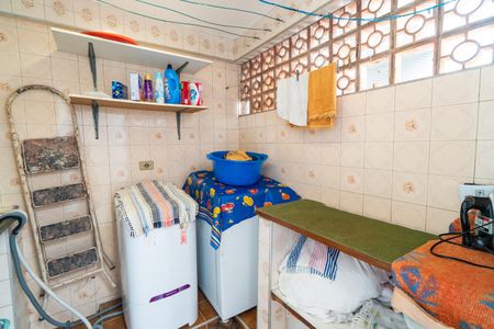 Casa para alugar com 150m², 2 quartos e 1 vagaÁrea de Serviço