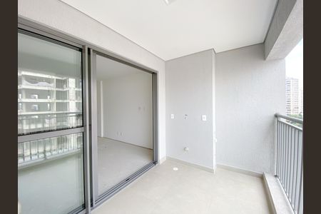 Studio à venda com 27m², 1 quarto e sem vaga Studio à venda com 27m², 1 quarto e sem vagaVaranda
