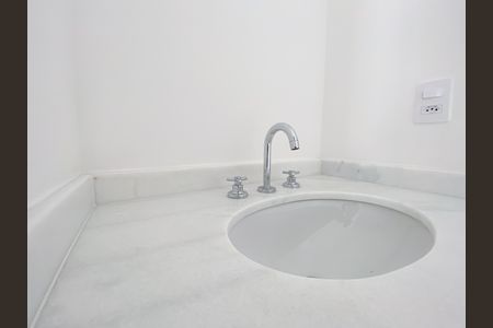 Studio à venda com 27m², 1 quarto e sem vaga Studio à venda com 27m², 1 quarto e sem vagaBanheiro