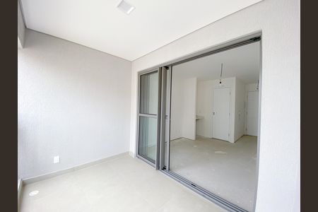 Studio à venda com 27m², 1 quarto e sem vaga Studio à venda com 27m², 1 quarto e sem vagaVaranda