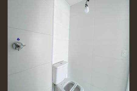 Studio à venda com 27m², 1 quarto e sem vaga Studio à venda com 27m², 1 quarto e sem vagaBanheiro
