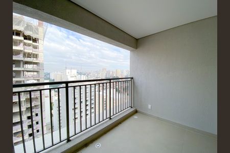 Studio à venda com 27m², 1 quarto e sem vaga Studio à venda com 27m², 1 quarto e sem vagaVaranda