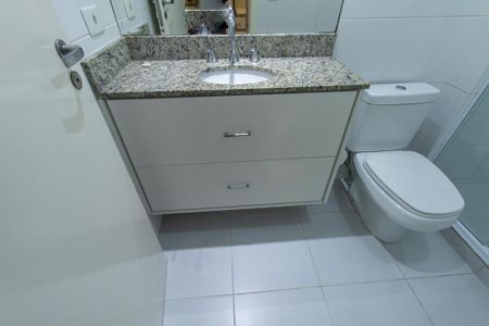 Apartamento para alugar com 34m², 1 quarto e sem vagaBanheiro da Suíte