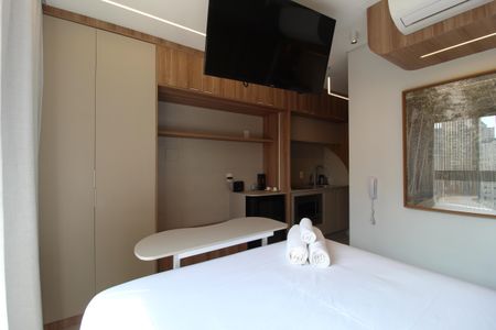Sala/Quarto de kitnet/studio para alugar com 1 quarto, 21m² em Indianópolis, São Paulo