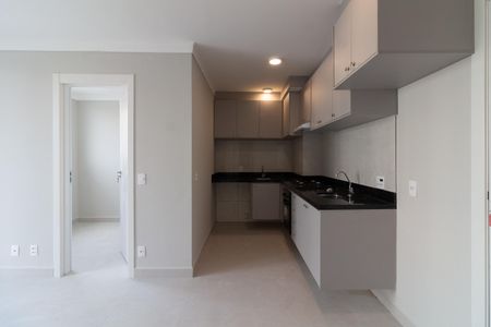 Sala - Cozinha de apartamento para alugar com 2 quartos, 36m² em Jardim Peri Peri, São Paulo