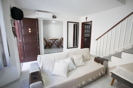 Sala de casa à venda com 3 quartos, 116m² em Pechincha, Rio de Janeiro