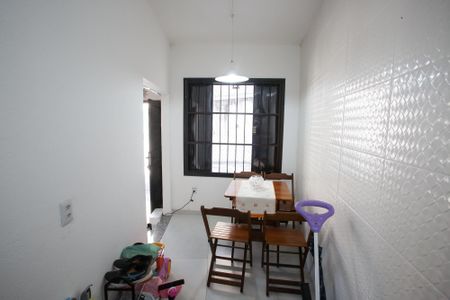 Casa à venda com 116m², 3 quartos e 1 vagaCopa