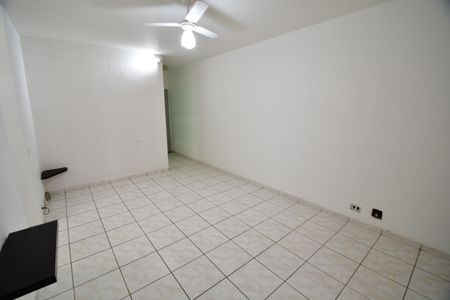 Apartamento à venda com 70m², 1 quarto e 1 vagaSala