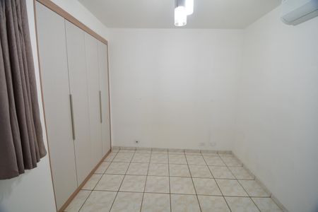 Apartamento à venda com 70m², 1 quarto e 1 vagaQuarto
