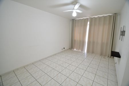 Apartamento à venda com 70m², 1 quarto e 1 vagaSala