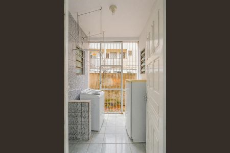 Casa à venda com 120m², 3 quartos e 2 vagasÁrea de Serviço