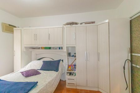 Casa à venda com 120m², 3 quartos e 2 vagasSuíte
