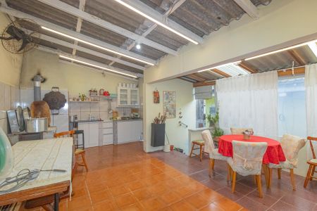 Casa à venda com 120m², 3 quartos e 2 vagasVaranda gourmet
