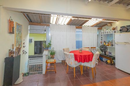 Casa à venda com 120m², 3 quartos e 2 vagasVaranda gourmet