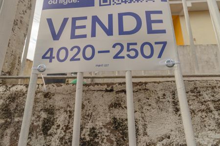 Casa à venda com 120m², 3 quartos e 2 vagasPlaca