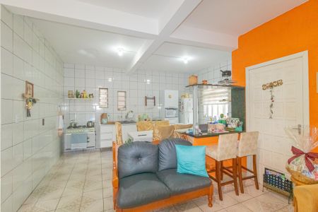 Casa à venda com 120m², 3 quartos e 2 vagasSala/Cozinha
