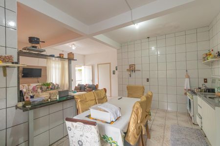 Cozinha de casa à venda com 3 quartos, 120m² em Marechal Rondon, Canoas
