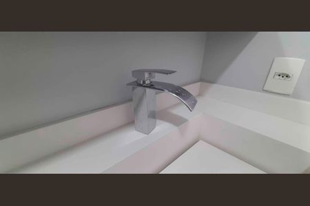 Apartamento à venda com 50m², 2 quartos e 2 vagas Apartamento à venda com 50m², 2 quartos e 2 vagasBanheiro social