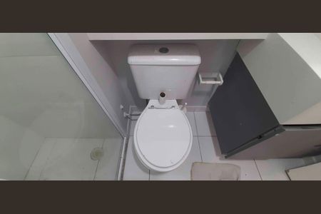 Apartamento à venda com 50m², 2 quartos e 2 vagas Apartamento à venda com 50m², 2 quartos e 2 vagasBanheiro social