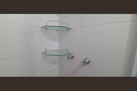 Apartamento à venda com 50m², 2 quartos e 2 vagas Apartamento à venda com 50m², 2 quartos e 2 vagasBanheiro social
