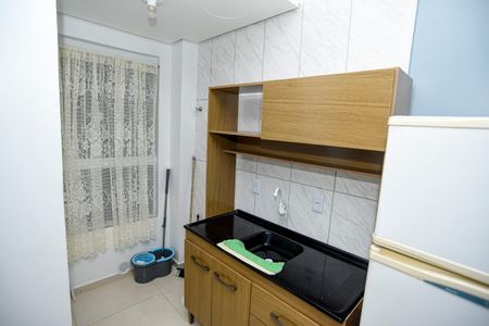 Cozinha de apartamento para alugar com 1 quarto, 2m² em Jardim Algarve, Viamão