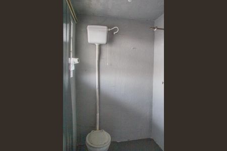 Casa para alugar com 205m², 2 quartos e 2 vagas Casa para alugar com 205m², 2 quartos e 2 vagasBanheiro de serviço