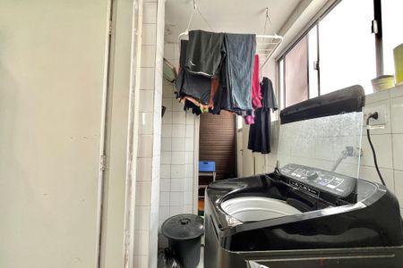 Apartamento à venda com 65m², 2 quartos e 2 vagasÁrea de Serviço