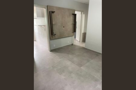 Sala de apartamento para alugar com 1 quarto, 41m² em Humaitá, Porto Alegre