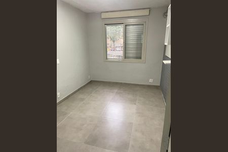 Quarto de apartamento para alugar com 1 quarto, 41m² em Humaitá, Porto Alegre