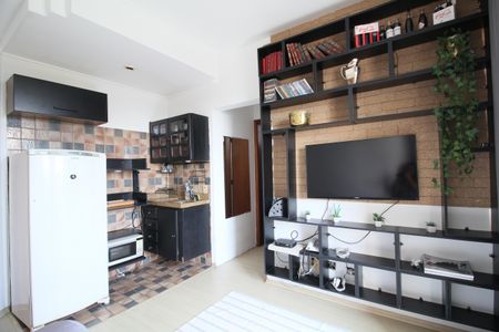 Sala/Cozinha de kitnet/studio à venda com 1 quarto, 38m² em Paraíso do Morumbi, São Paulo